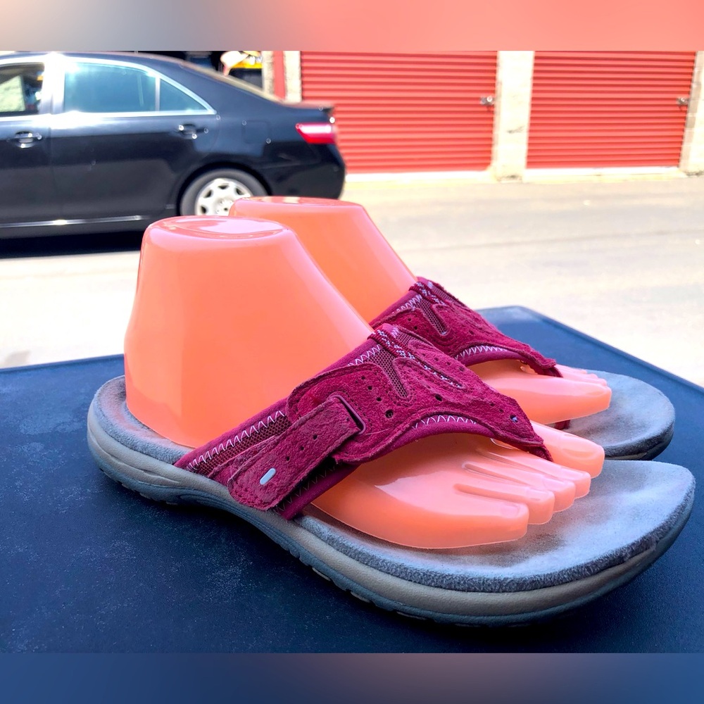 Earth Spirit Beigi Women’s Red Leather Thong Slide Slip On Sandals Size 8.5